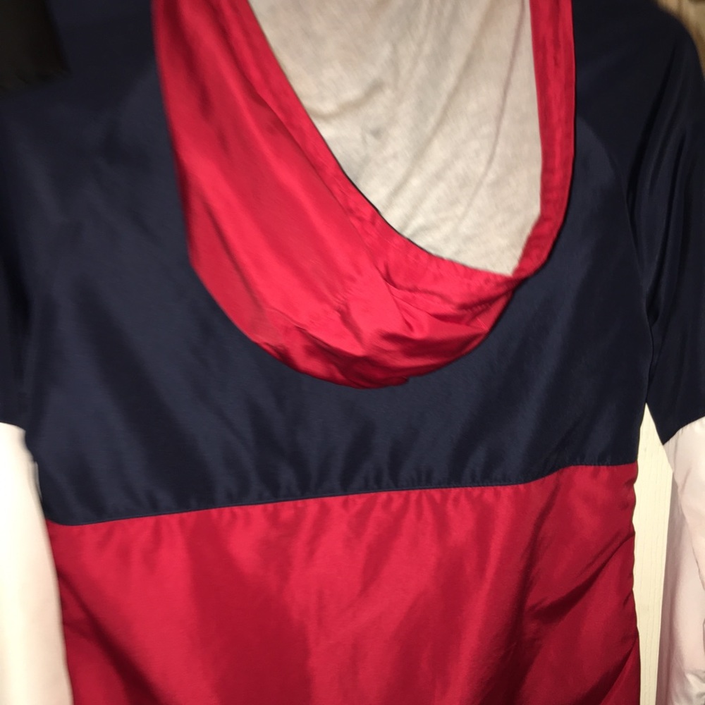 Wind breaker